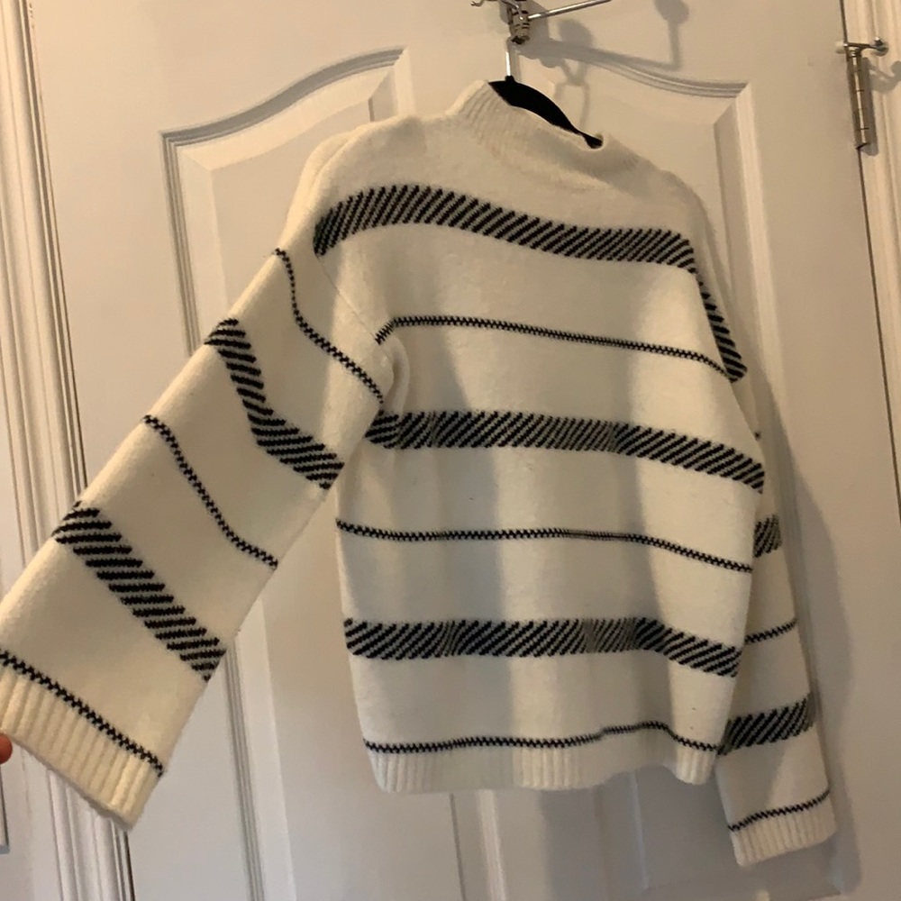 Turtle neck sweater